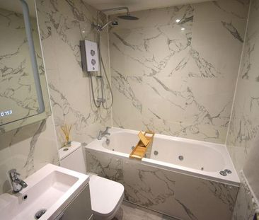 2 bedroom apartment to rent - Photo 6