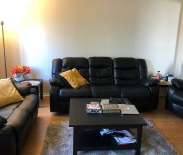 Condo Townhouse For Lease | W9282737 - Photo 4