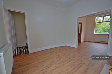 2 bedroom terraced house to rent - Photo 2