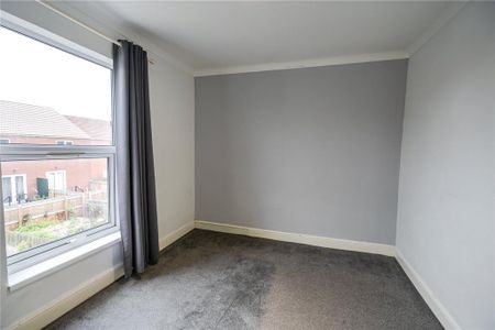 3 bedroom apartment to rent - Photo 5