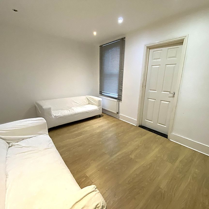 Grove Terrace, Canterbury - Photo 1