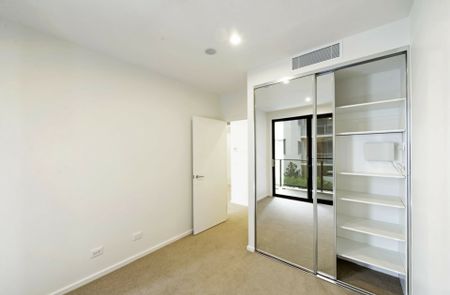 One Bedroom Plus Study Near The Foreshore! - Photo 4