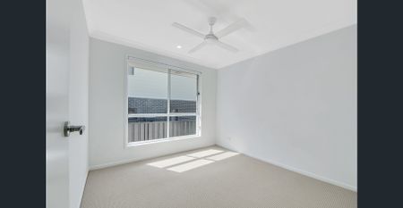 BRAND NEW 4 DUPLEX CLOSE TO THE HUNTER EXPRESS - Photo 3