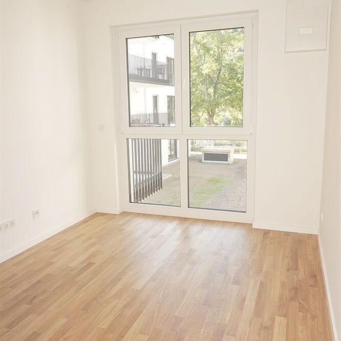 Exklusive 3 Zimmer Wohnung mit Einbauküche und Balkon in direkter Mosellage ! - Photo 1