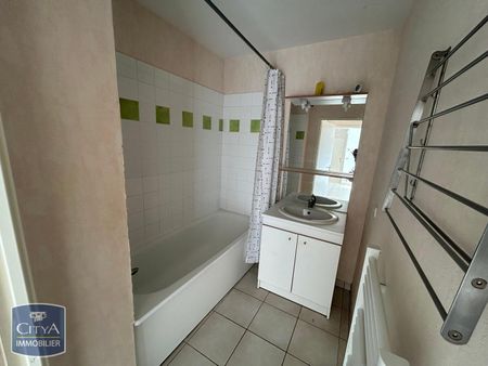 Location Appartement 2 pièces 44m² OIGNIES 62590 - Photo 5