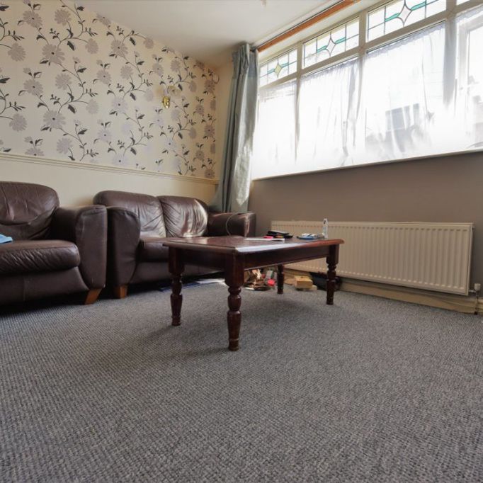 2 bedroom Flat in The Village Street, Leeds - Photo 1