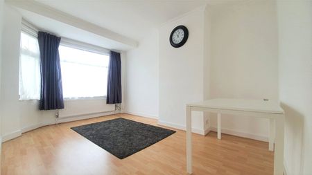 Grange Road, Harrow, Middlesex, HA1 - Photo 4