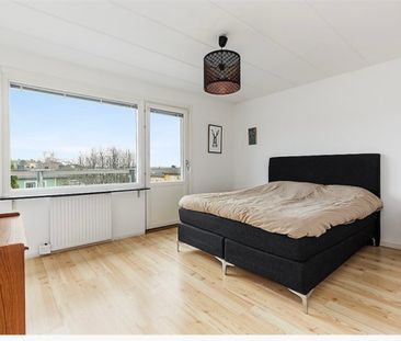 Varpholmsgränd, Skärholmen - Photo 1