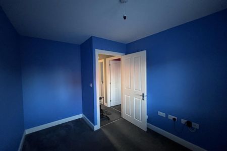 3 bedroom semi-detached house to rent - Photo 4