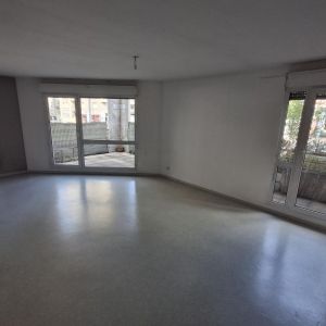 Location Appartement à GRENOBLE - Photo 3