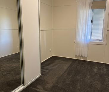 Cosy three bedroom home - Photo 1