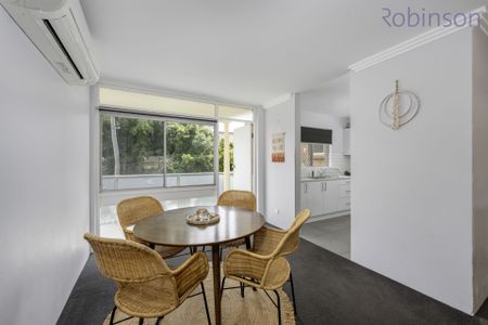 Spacious air conditioned two bedroom unit close to the beach - Photo 3