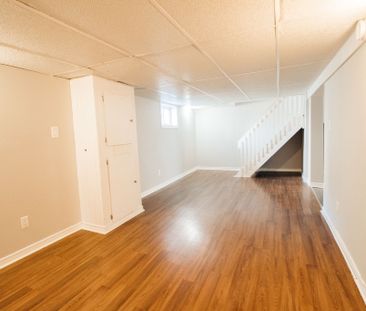 Spacious 3 Bedroom House in St. Catharines - Photo 4