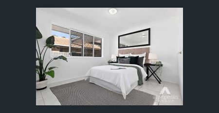 Modern and Low-maintenance Home - Photo 5