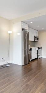 1 Bed 1 Bath Apartment/condo CA$2,200 / Month - Photo 4