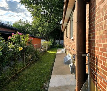 For Lease - 14 Charles Street, Brampton, Ontario - Photo 3