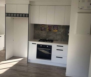 Next to new 2 Bedroom House AVAILABLE! - Photo 4