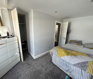 5 bedroom semi-detached house to rent - Photo 4