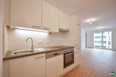 Ruhelage: 2-Zimmer Wohnung mit großer Loggia - Photo 4