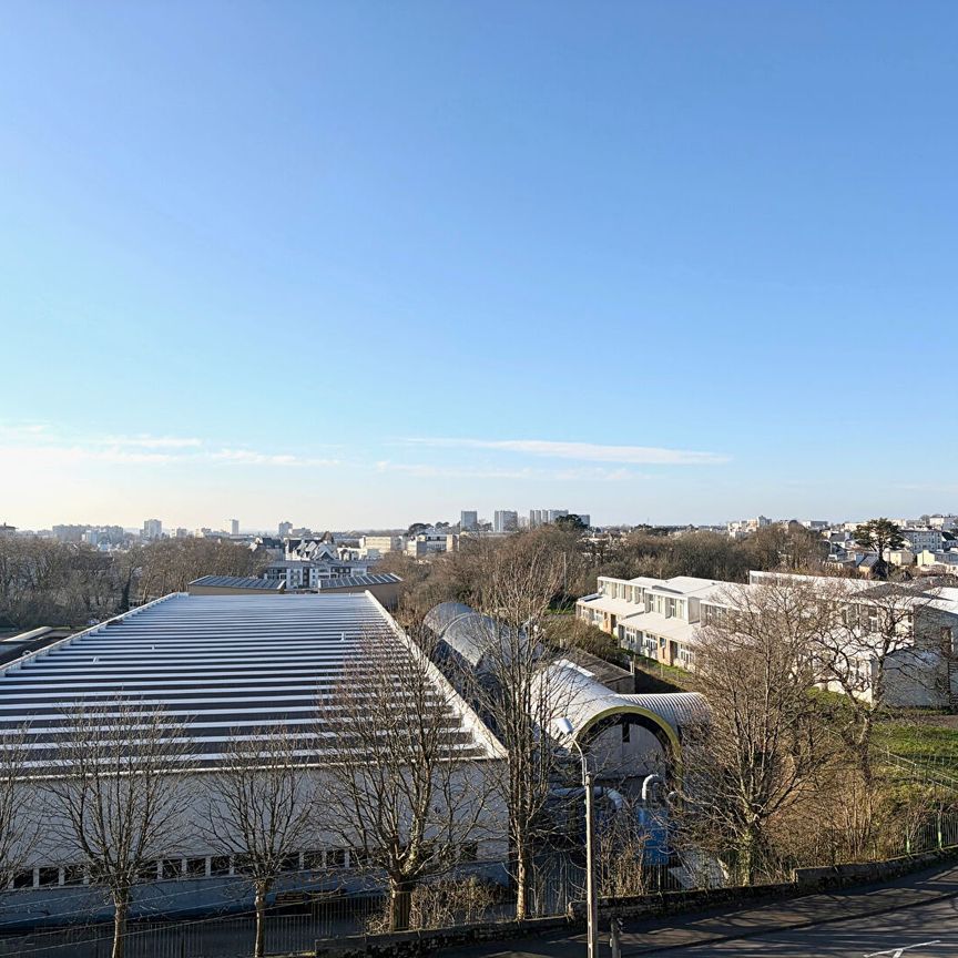 Location Appartement 4 pièces 87m² BREST 29200 - Photo 1