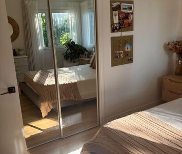 Lumineux 4 ½ – Libre le 1er octobre – Électroménagers inclus - Photo 2