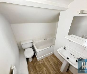 Belgrave Terrace, Off New North Road, Huddersfield, HD1 - Photo 1