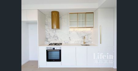 Bright 2-Bedroom Apartment in Central Box Hill - Photo 3