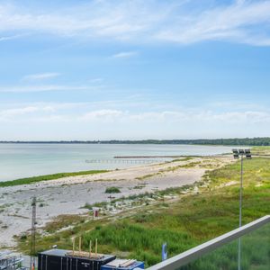 LEJEBOLIGER MED FLOT LYSINDFALD OG LÆKRE KVALITETSMATERIALER - Photo 2