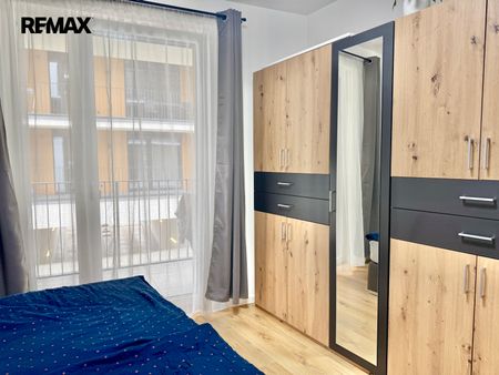 Pronájem bytu 2+kk 69 m² - Fotografie 4