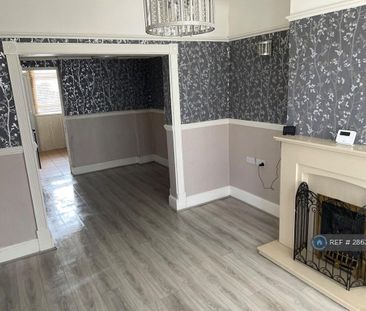 3 bedroom terraced house to rent - Photo 1