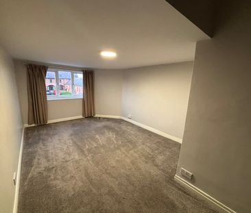 4 bedroom semi-detached house to rent - Photo 4