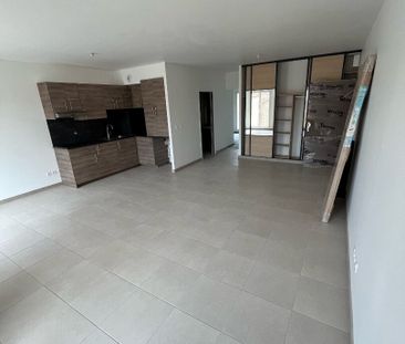 Location Appartement 2 pièces 53m² - Photo 3