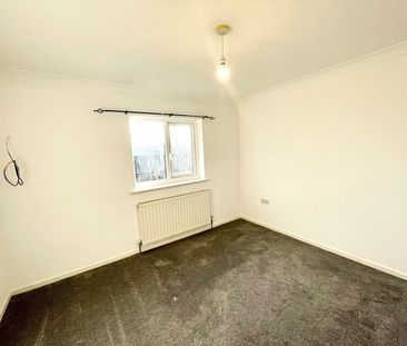 Baildon, West Yorkshire, Shipley - Photo 1