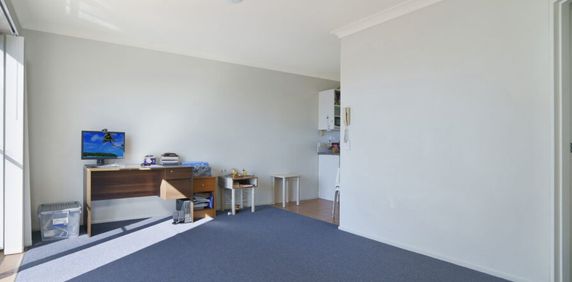 Walk to Everything - Resort Lifestyle in Southport - Photo 2