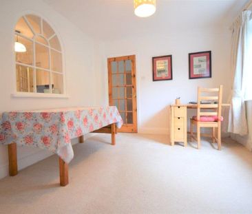 5 bedroom House in Fernhill Cottages, Wokingham - Photo 5