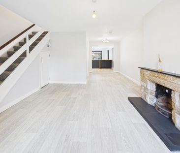 2 bedroom terraced house to rent - Photo 3