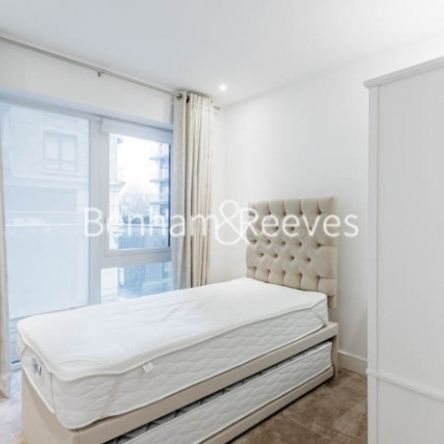 3 Bedroom flat to rent in Faulkner house, Hammersmith, W6 - Photo 1