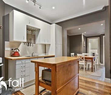 Fully Furnished Charming Character Townhouse - Photo 3