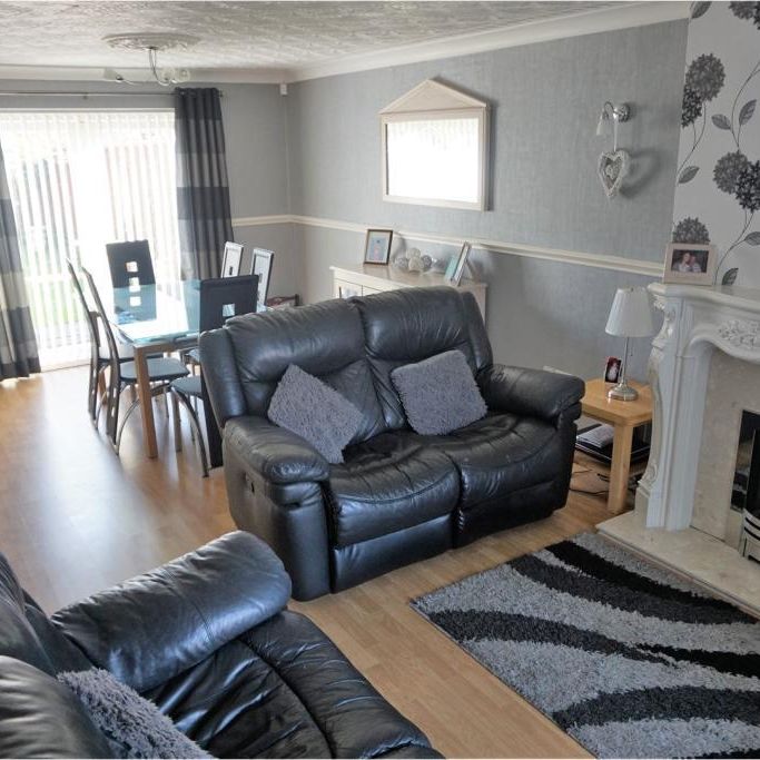4 bedroom house to rent - Photo 1
