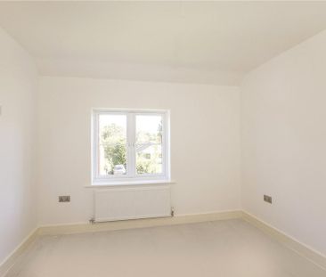 4 bedroom detached house to rent - Photo 3