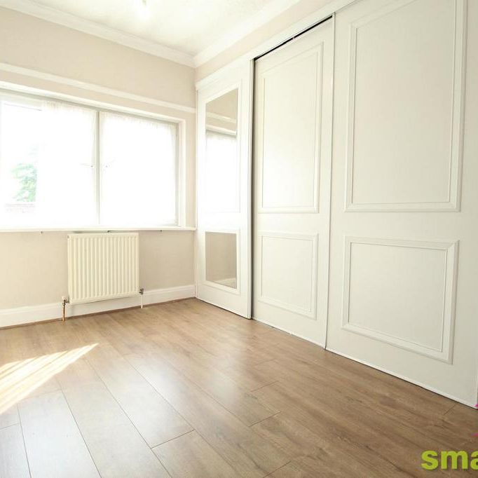4 bedroom terraced house to rent - Photo 1