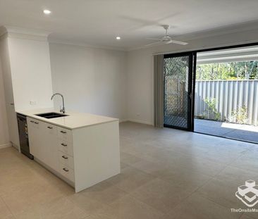 BRAND NEW ULTA MODERN LUXURY 3 BEDROOM TOWNHOUSE WITH DUCTED AIR-CO... - Photo 5