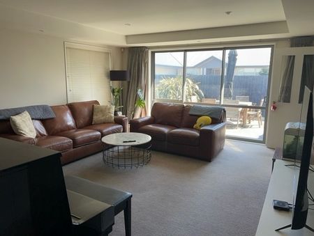 44 Somerville Crescent, Aidanfield - Photo 2