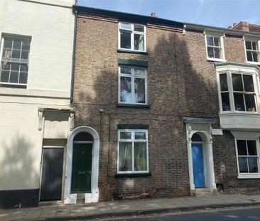 1 bedroom in a house share to rent - Photo 4