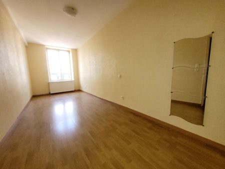 Location Appartement 4 pièces 108m² - Photo 2