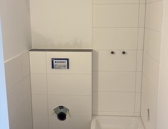 Sanierte 2,5 Zimmer Wohnung in ruhigem Mehrfamilienhaus - Foto 1