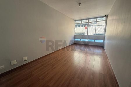 Lindo quarto e sala no coração de Juiz de Fora - Foto 4