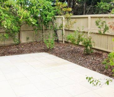 Spacious private courtyard awaits - Photo 6