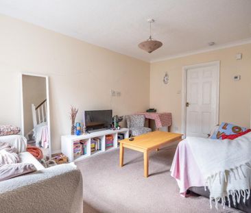 2 bedroom terraced house to rent - Photo 3