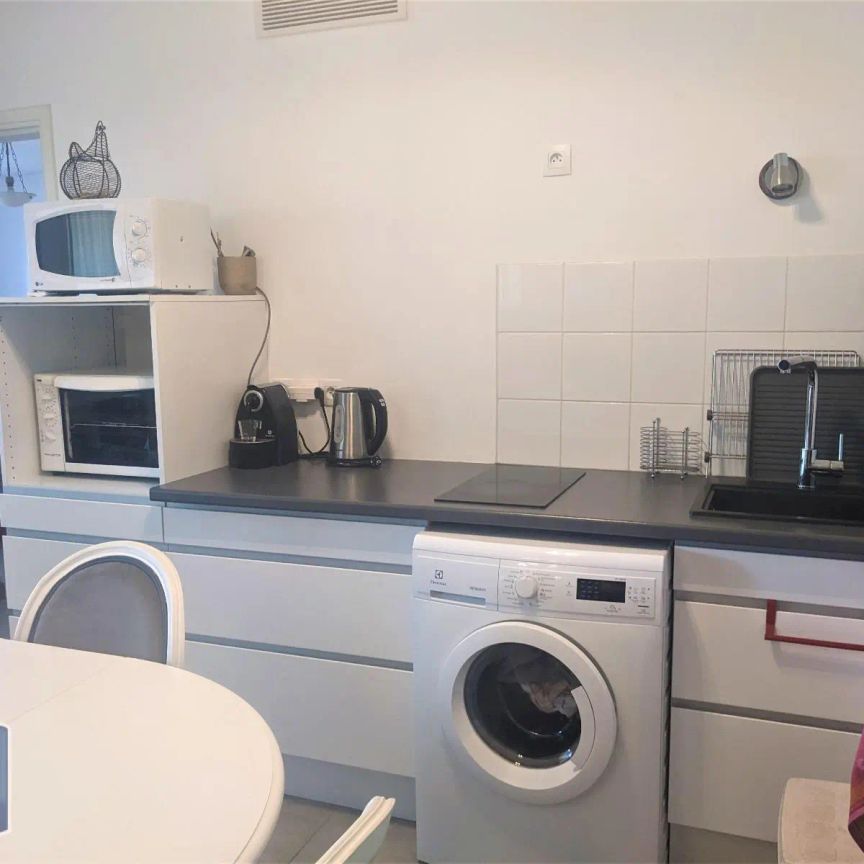 Appartement à louer 2 pièces 44m² - Photo 2